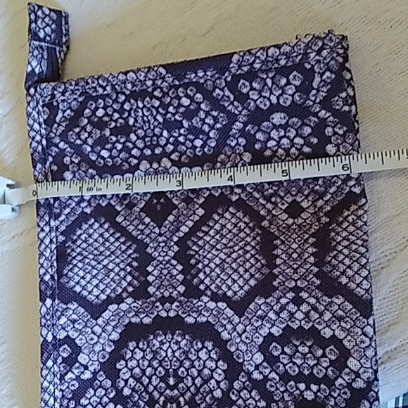 Estee Lauder make up bag - Picture 8 of 9